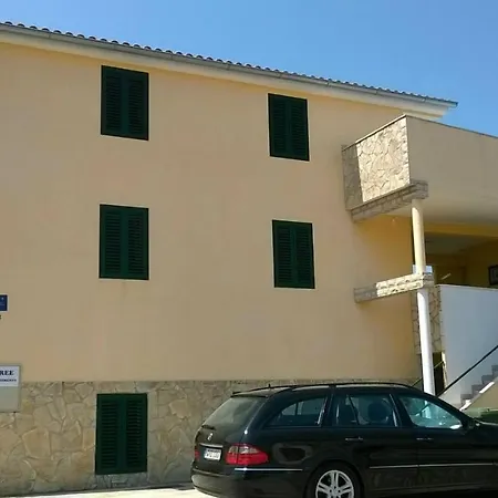 With A Parking Space - 12299 Murter