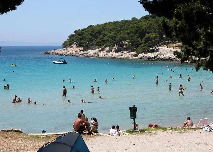 With A Parking Space - 12299 아파트 *