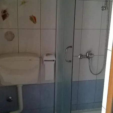 Apartman With A Parking Space - 12299