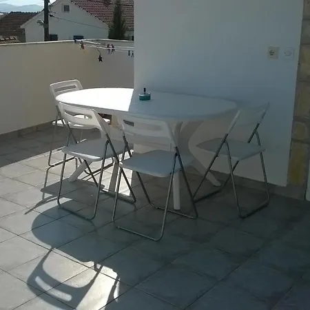Apartament With A Parking Space - 12299 Murter