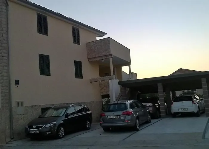 With A Parking Space - 12299 Appartement